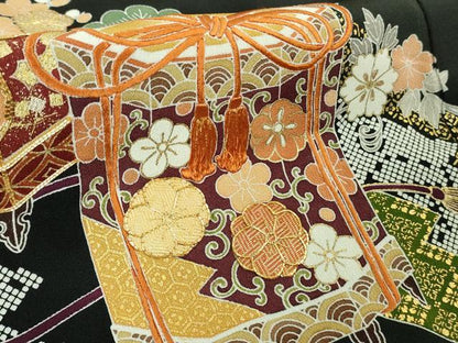 平和屋本店●極上　創業460年・千總　黒留袖　駒刺繍　貝桶吉祥花松文　金糸　逸品　未使用　DZAB3290kh6