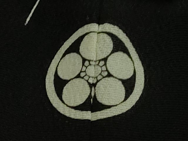 平和屋本店●極上　創業460年・千總　黒留袖　駒刺繍　貝桶吉祥花松文　金糸　逸品　未使用　DZAB3290kh6
