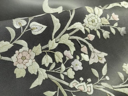 平和屋本店●極上　訪問着　総手刺繍　草花文　暈し染め　黒紅色地　銀糸　逸品　DZAB3297kh6