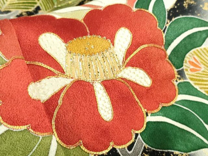 平和屋本店●極上　創業460年・千總　振袖　駒刺繍　松　楓　椿　暈し染め　金彩　反端付き　逸品　DZAB3423kh6