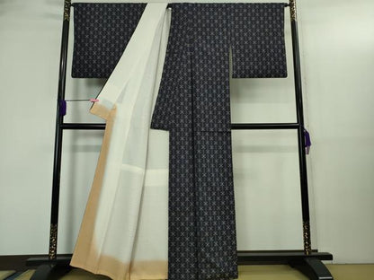 平和屋本店●極上　本場琉球　読谷山花織　紬地　濃藍色地　逸品　DZAB3440kh6