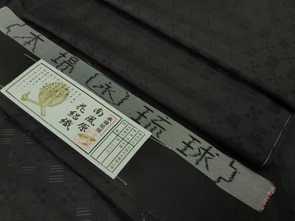 平和屋本店＊希少 沖縄県最高級織物 夏物 首里花倉織 首里織 花織 絽織 紗織 南風原花絽織 黒地 大城永光織物 証紙 逸品 未使用DZAB3460kh6
