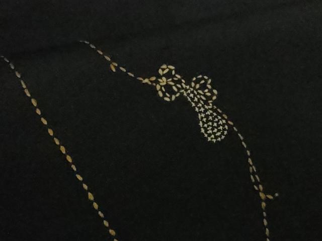 平和屋本店●極上　紬屋吉兵衛　一徳紬　刺し子　総刺繍　玉糸手織　瓢箪　黒地　逸品　DZAB3495kh6