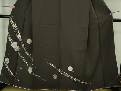 平和屋着物●極上　訪問着　総刺繍　毬　舞桜　黒鳶色地　金銀糸　逸品　未使用　DZAB3510kh6