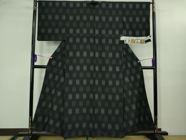 平和屋着物●極上 本塩沢 やまだ織 高橋照子作 色紙並べ 黒地 証紙付き 逸品 未使用 DZAB3531kh6
