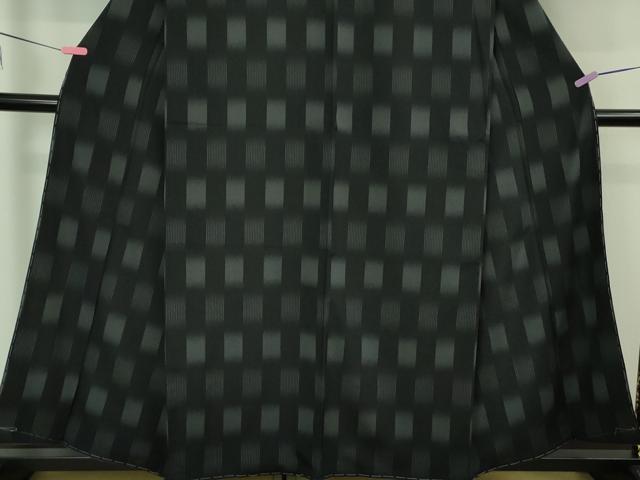 平和屋着物●極上 本塩沢 やまだ織 高橋照子作 色紙並べ 黒地 証紙付き 逸品 未使用 DZAB3531kh6