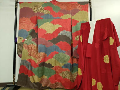平和屋本店●極上　皇室献上作家　藤井寛　振袖・長襦袢(無双仕立て)セット　駒刺繍　雲重ね　金彩　逸品　DZAB3547kh6