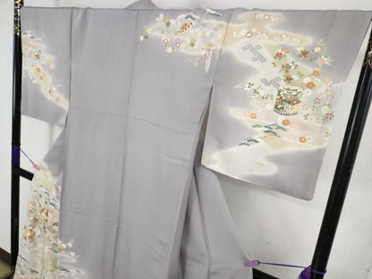平和屋本店●極上　創業460年・千總　訪問着　駒刺繍　貝桶吉祥花文　藤鼠色地　暈し染め　金彩　三越扱い　逸品　DZAB3553kh6