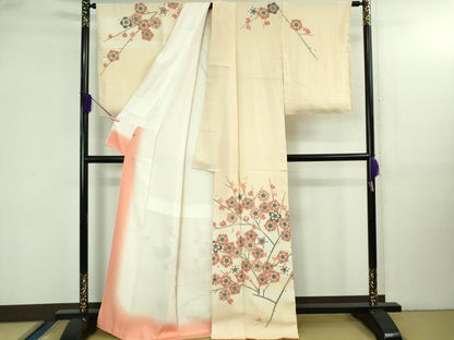 平和屋本店●希少　人間国宝　山田貢　訪問着　枝梅　肌色地　金彩　逸品　未使用　DZAB3563kh6