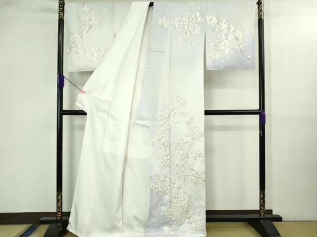 平和屋本店●最高級　京都老舗 尾峨佐染繍 　訪問着　総手刺繍　枝桜　白地　金銀糸　反端・紙タグ付き　逸品　未使用　DZAB3573kh6