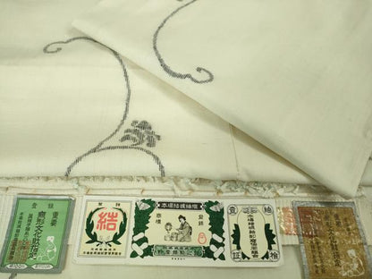 平和屋本店●極上　本場結城紬　重要無形文化財　小倉商店謹製　胴抜き仕立て　花唐草文　象牙色地　証紙付き　逸品　未使用　DZAB3588kh6