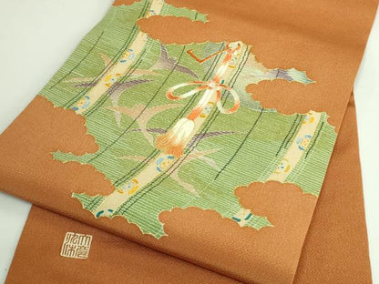 平和屋着物●極上　創業130年　江戸染繍友禅　大彦　九寸名古屋帯　刺繍　雲取り飛鶴文　琥珀色地　金糸　鬼しぼ縮緬　逸品　DZAB3623kh6