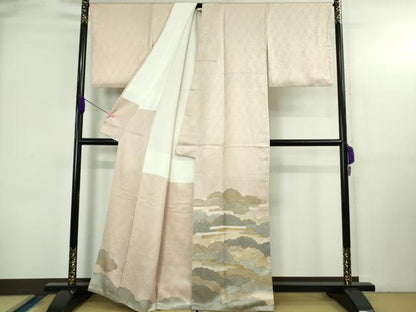 平和屋本店●極上 皇室献上作家 藤井寛 色留袖 駒刺繍 雲重ねエ霞 薄桜色地 金彩 逸品 DZAB3703kh6