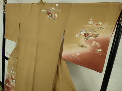 平和屋本店●極上 創業460年・千總 訪問着 駒刺繍 花筏 黄朽葉色地 暈し染め 金彩 鬼しぼ縮緬 逸品 DZAB3720kh6