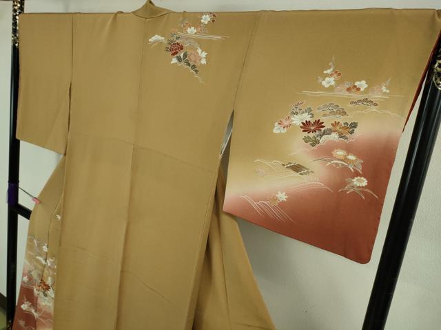 平和屋本店●極上 創業460年・千總 訪問着 駒刺繍 花筏 黄朽葉色地 暈し染め 金彩 鬼しぼ縮緬 逸品 DZAB3720kh6