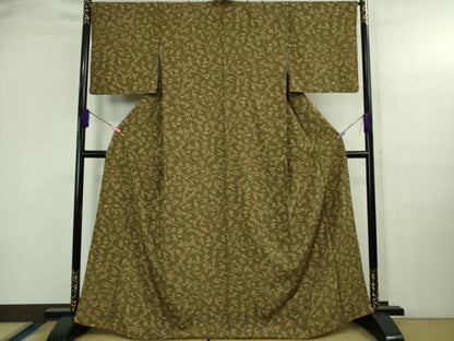 平和屋着物●極上　小紋　鳥獣戯画　媚茶色　縮緬地　逸品　DZAB3726kh6