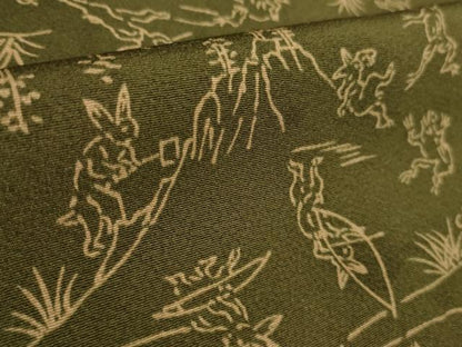 平和屋着物●極上　小紋　鳥獣戯画　媚茶色　縮緬地　逸品　DZAB3726kh6