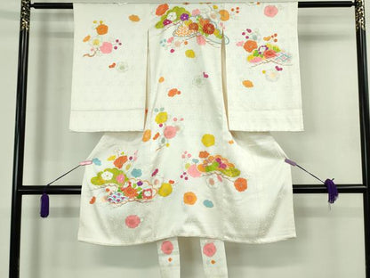 平和屋本店[]極上　創業460年・千總　七五三　女の子　3歳　祝着・襦袢セット　駒刺繍　松梅文　桜色地　金彩　逸品　未使用　DZAB3751kh6