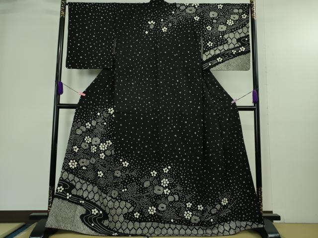 平和屋着物●極上　訪問着　絞り　草花文　黒地　逸品　DZAB3808kh6