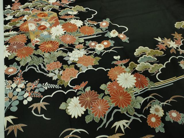 平和屋本店●極上 創業460年・千總 黒留袖 駒刺繍 貝桶吉祥花文 金彩 逸品 DZAB3817kh6