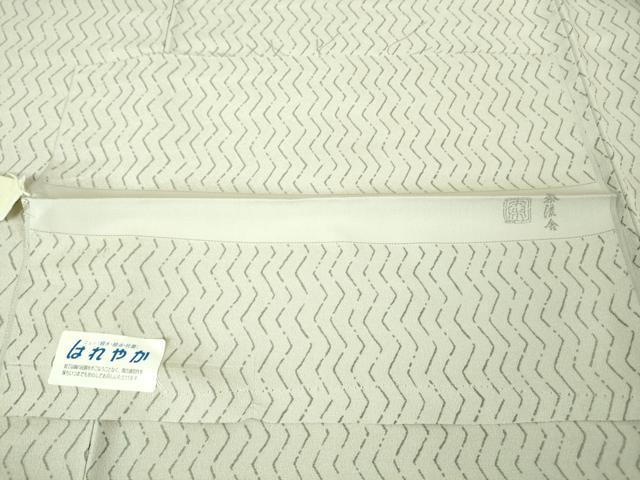 平和屋着物●極上　京都・西陣　織元ブランド　泰流舎　お召　よろけ縞　灰黄緑色地　反端付き　逸品　未使用　DZAB3850kh6