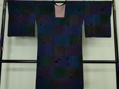 平和屋着物∞極上　道行コート　ロング丈　天鵞絨　輪奈ビロード　市松花文　逸品　未使用　DZAB3858kh6
