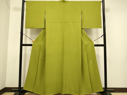 平和屋着物●極上　本草木染作家　瑞寶　色無地　鶯色　逸品　DZAB3871kh6