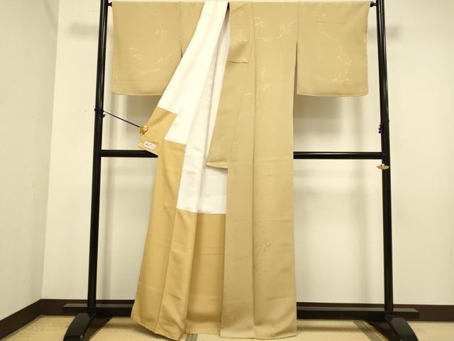 平和屋着物●極上　色無地　枝葉地紋　杏色　やまと誂製　逸品　未使用　DZAB3872kh6