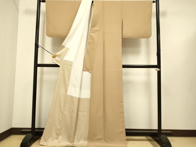 平和屋着物●極上　洗える最高級着物　＜英＞はなぶさ謹製　色無地　淡香色　逸品　DZAB3891kh6