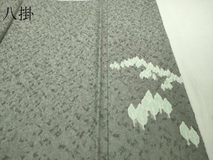平和屋着物●極上　中国三大刺繍　相良刺繍　訪問着　おぼろ染め　襲絞り　鼠色地　暈し染め　銀通し地　逸品　DZAB4029kh6