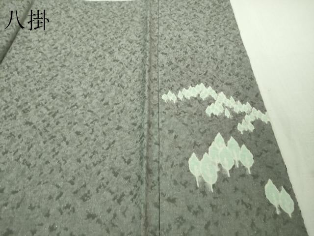 平和屋着物●極上　中国三大刺繍　相良刺繍　訪問着　おぼろ染め　襲絞り　鼠色地　暈し染め　銀通し地　逸品　DZAB4029kh6