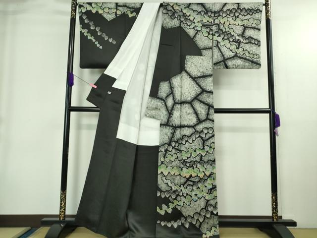 平和屋本店●極上　訪問着　作家物　ろうけつ染め　蔦の葉文　黒地　伊と幸　反端付き　逸品　DZAB4041kh6
