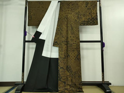 平和屋本店●極上 絣の魔術師 恵積五郎 本場大島紬 恵大島織物謹製 訪問着　9マルキ　古代染色純泥染　絣百撰　証紙付き　逸品　DZAB4071kh6