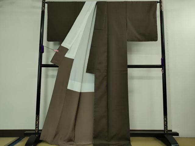 平和屋本店●極上　山下八百子　本場黄八丈　黒八丈　市松綾織　紬　檳榔子染色地　銀座もとじ　たとう紙付き　逸品　未使用　DZAB4097kh6