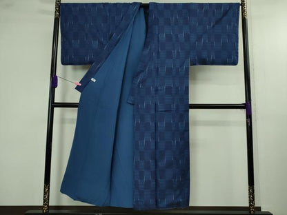 平和屋本店●超希少　男性　日本工芸会正会員　秋山眞和　綾の手紬　手織　本藍染　市松文様　反端付き　逸品　未使用　DZAB4102kh6