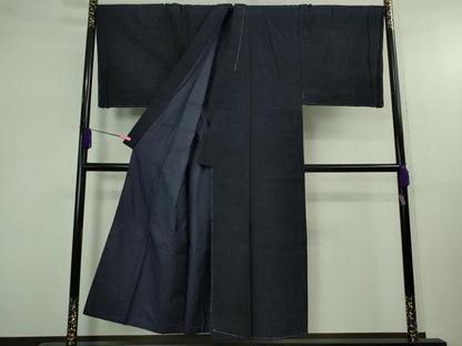 平和屋本店●極上 男性 本場結城紬 重要無形文化財 杢 小倉商店謹製 キングサイズ 濃藍色 反端付き 逸品 未使用 DZAB4109kh6