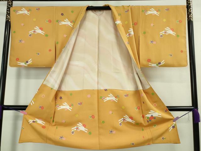 平和屋本店∞極上　長羽織　飛兎　うさぎ　舞花　柑子色地　金彩　反端付き　逸品　未使用　DZAB4147kh6