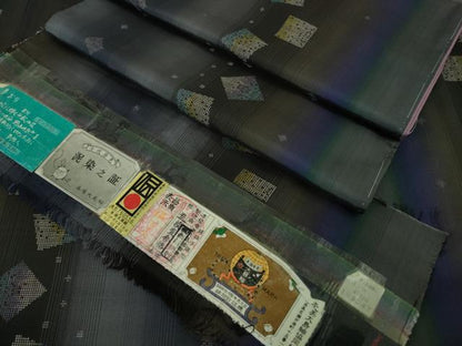 平和屋着物●極上　本場大島紬　9マルキ　古代染色純泥染　星絣　夢おり　南絹織物謹製　証紙付き　逸品　未使用　DZAB4148kh6