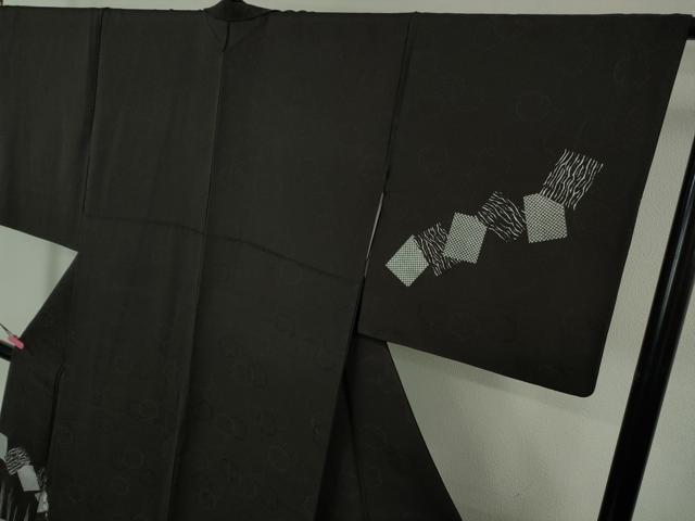 平和屋着物●極上　訪問着　色紙重ね花文　雪輪地紋　紫黒色地　金彩　逸品　DZAB4171kh6