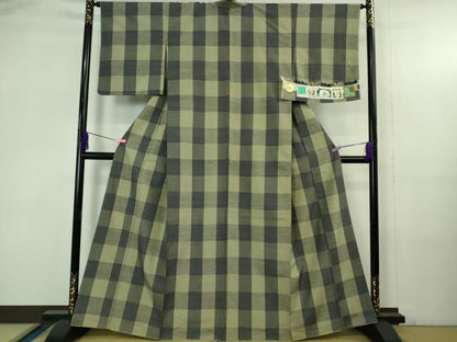 平和屋着物●極上　結城紬　80亀甲　おく玉　手織　格子　証紙付き　逸品　DZAB4187kh6