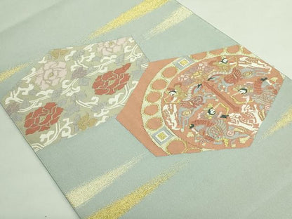 平和屋着物●極上　爪掻き本綴れ　八寸名古屋帯　狩猟文　花唐草　秘色色地　金糸　逸品　DZAB4231kh6