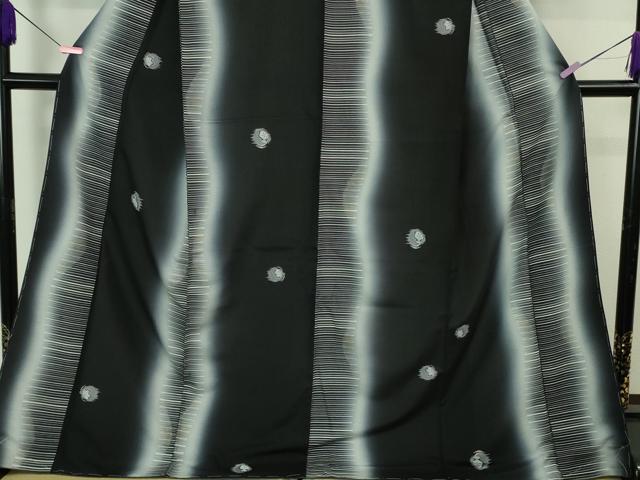 平和屋着物●極上　小紋　よろけ縞　楓　暈し染め　黒地　金銀彩　ロング丈　逸品　未使用　DZAB4325kh6