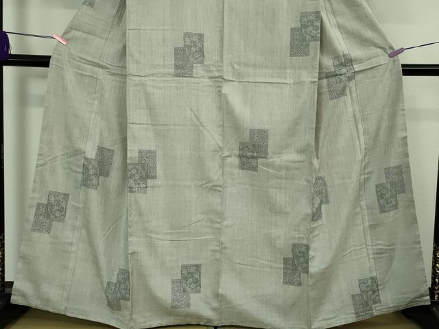 平和屋本店●極上　本場結城紬　重要無形文化財　160亀甲　飛び亀甲柄　色紙重ね花文　灰青色地　逸品　未使用　DZAB4355kh6