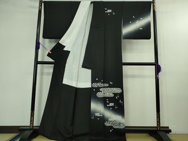 平和屋着物●極上　訪問着　総刺繍　舞花文　暈し染め　黒地　金糸　逸品　DZAB4359kh6