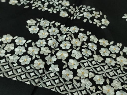 平和屋着物●極上　訪問着　総刺繍　舞花文　暈し染め　黒地　金糸　逸品　DZAB4359kh6