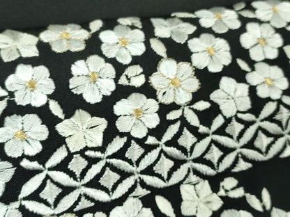 平和屋着物●極上　訪問着　総刺繍　舞花文　暈し染め　黒地　金糸　逸品　DZAB4359kh6