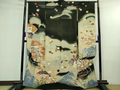 平和屋本店●極上　アンティーク　大正ロマン　振袖　刺繍　檜扇御所車花楓文　暈し染め　黒地　金彩　逸品　DZAB4370kh6