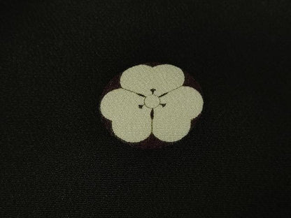 平和屋本店●極上　アンティーク　大正ロマン　振袖　刺繍　檜扇御所車花楓文　暈し染め　黒地　金彩　逸品　DZAB4370kh6