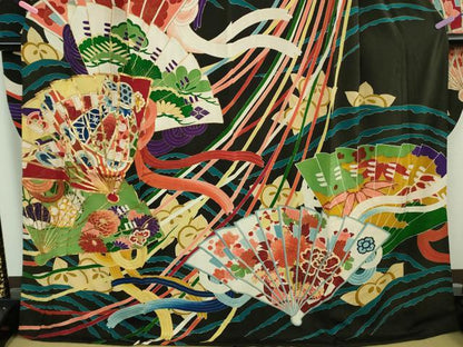 平和屋本店●極上　アンティーク　大正ロマン　振袖　駒刺繍　檜扇花薬玉文　黒地　金彩　逸品　DZAB4372kh6