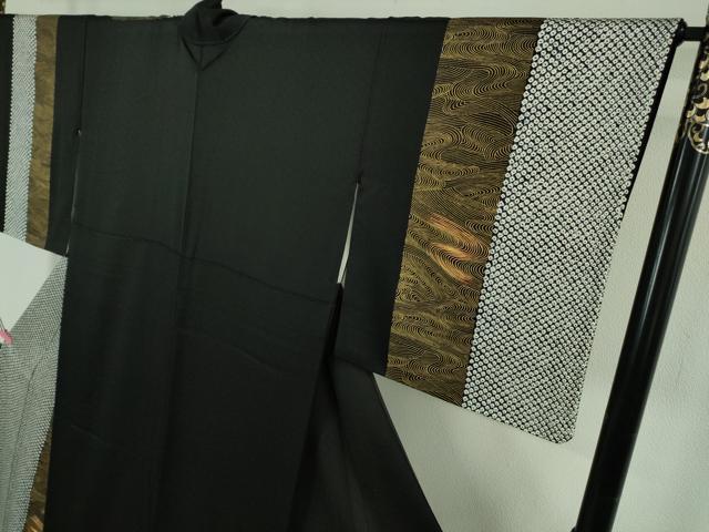 平和屋本店●極上　本疋田絞り　訪問着　駒刺繍　流水文　黒地　金彩　逸品　DZAB4405kh6